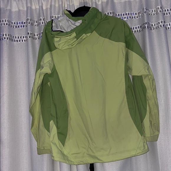 Ll bean rain coat - Picture 2 of 3